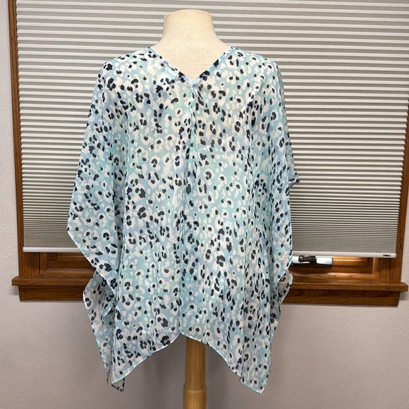 NYDJ NWOT Aqua Desert Cat Tranquility Chiffon Caftan Popover Top With Cami - Picture 6 of 10